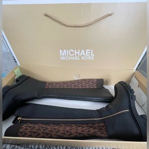 Michael Kors Ridley Boot - Brand New - Size 8